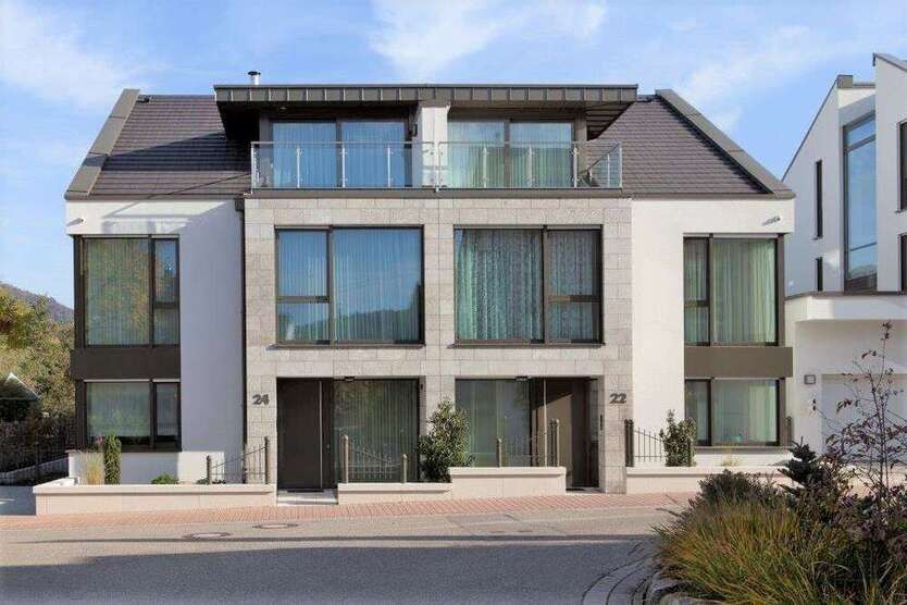 Haus zum Kaufen in Baden-Baden 2.500.000 € 331 m²