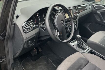 VW Golf Sportsvan 50.000 km 15.250 &euro; Karlsruhe 76228