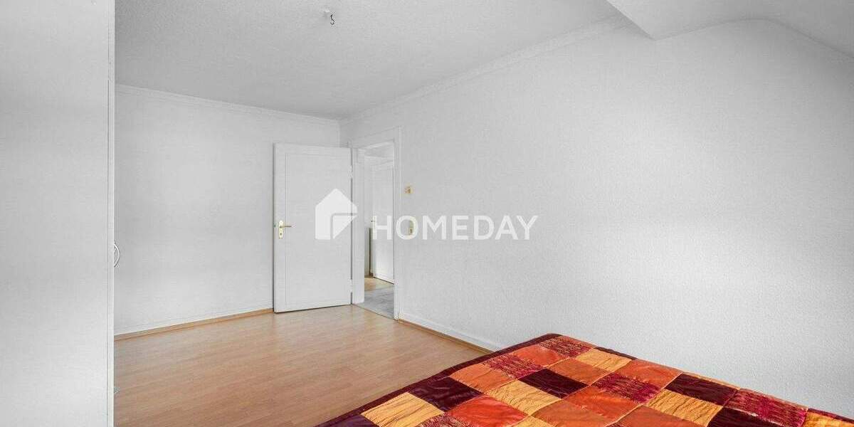 Etagenwohnung Pforzheim Nordstadt - 3 Zimmer, 75 m&sup2;, 195.000&euro; | Angebot:25373564