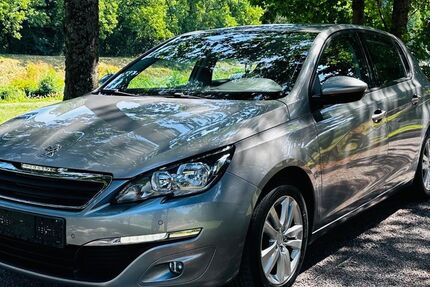 Peugeot 308 130.644 km 5.400 &euro; Gaggenau 76571