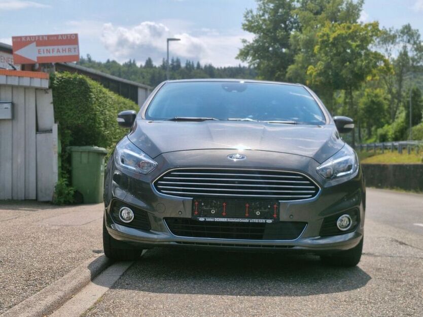 S-Max