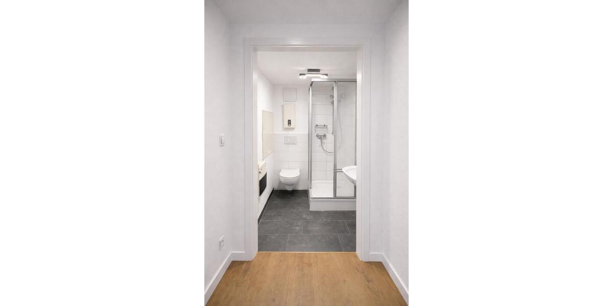 Frisch renovierte 2-Zimmer-Wohnung mit neuer Einbauküche KA Mühlb 2 zimmer