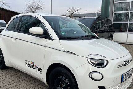 Fiat 500e 12.500 km 25.990 &euro; Karlsruhe 76185