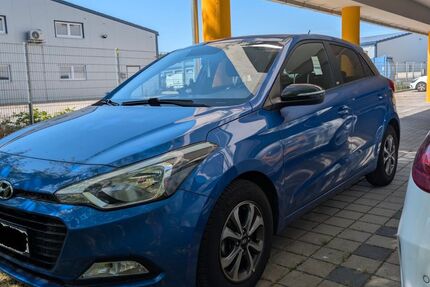 Hyundai i20 66.500 km 9.800 &euro; Karlsruhe 76131