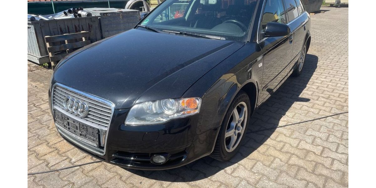 Audi A4 290.000 km 1.999 &euro; Bruchsal 76646