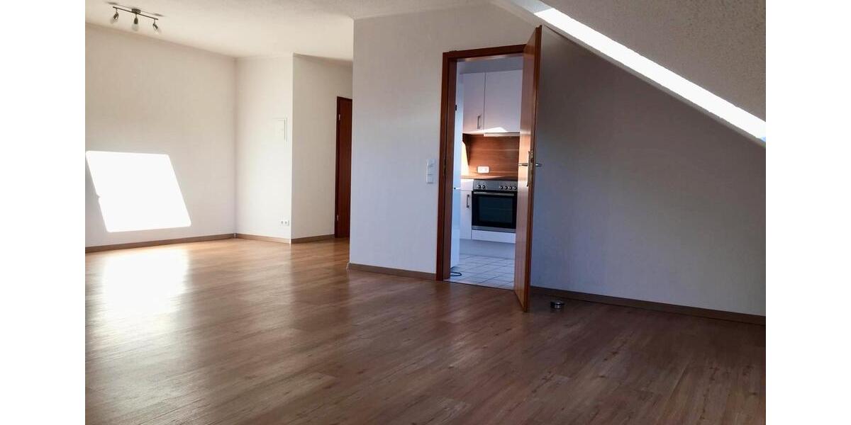 Dachgeschoßwohnung Baden-Baden Balg - 2.5 Zimmer, 83 m&sup2;, 260.000&euro; | Angebot:26941734