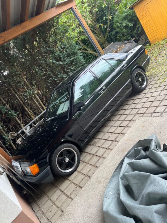 Mercedes-Benz 190 111.089 km 4.200 € Ettlingen 76275