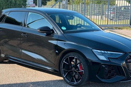 Audi RS3 75.462 km 57.950 &euro; Ölbronn-Dürrn 75248
