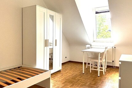 Zentrales Wohnen: Zimmer in möblierter 2-Zimmer Frauen WG - Wohnung Karlsruhe Südstadt | Angebot:27437685