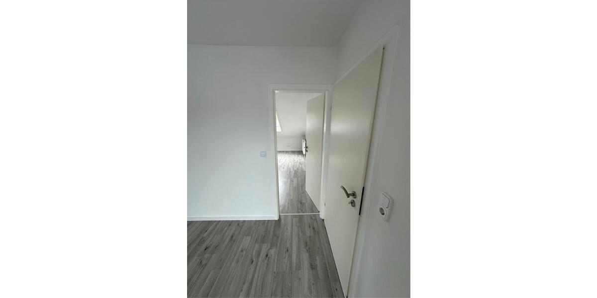 Dachgeschoßwohnung Rastatt - 2 Zimmer, 53 m&sup2;, 750&euro; | Angebot:26248969