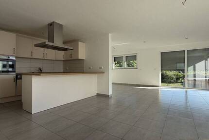 Moderne 2-Zimmerwohnung mit großzügiger Dachterrasse und grünem Ausblick 2 zimmer