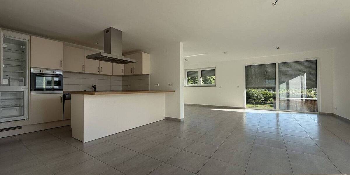 Moderne 2-Zimmerwohnung mit großzügiger Dachterrasse und grünem Ausblick 2 zimmer