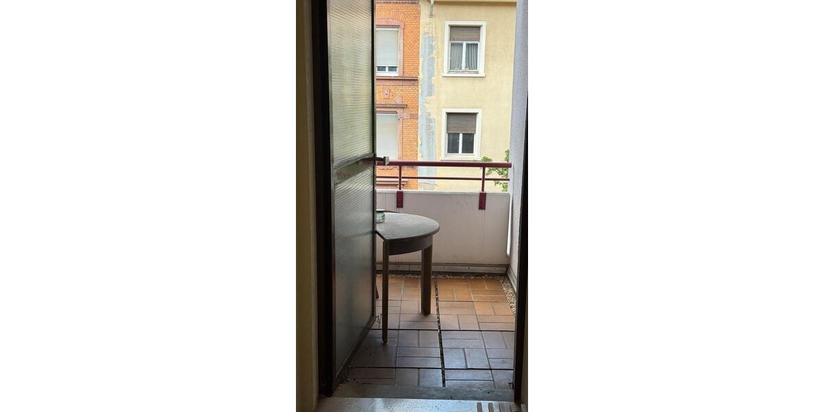 Möbliertes ,Helles Zimmer in der Innenstadt-West 1 zimmer