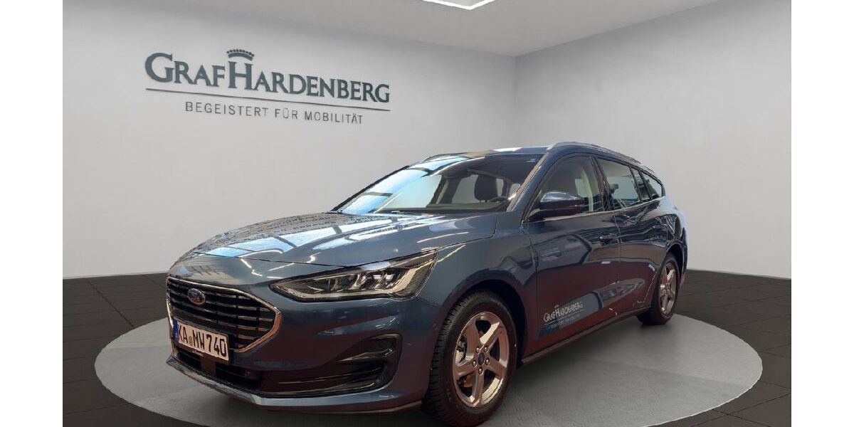 Ford Focus 9.900 km 27.490 &euro; Karlsruhe 76185