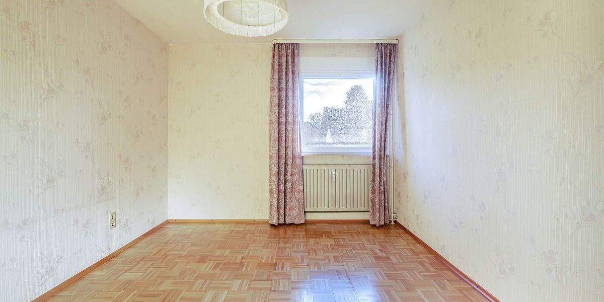 Ein Zuhause mit Zukunft: Großzügiges Zweifamilienhaus mit Charme, Scheune und viel Raum zum Leben 9 zimmer