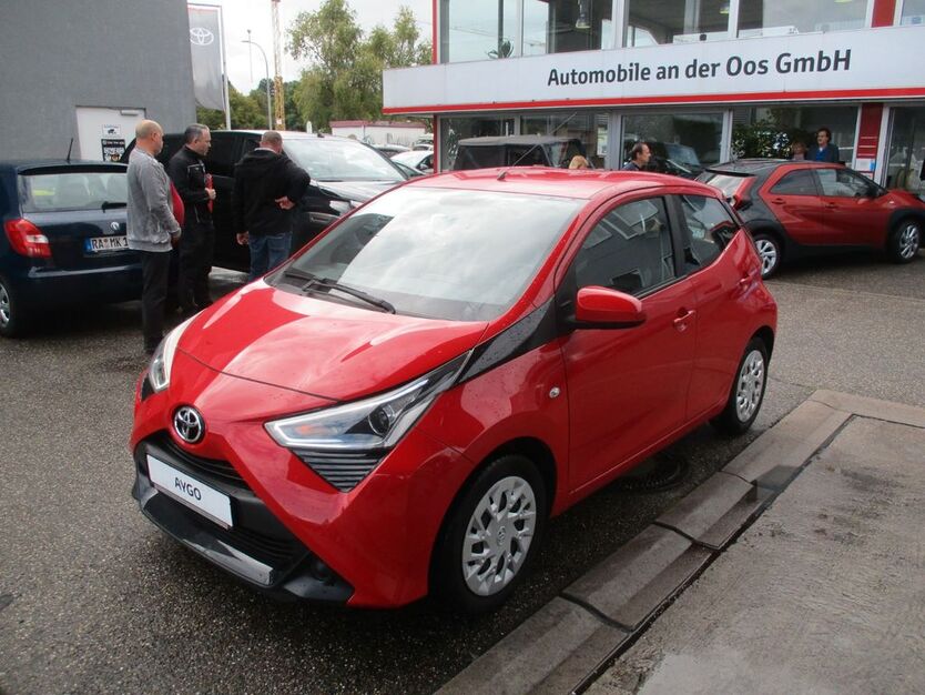 Toyota Aygo (X) 42.000 km 11.990 € Baden-Baden 76532