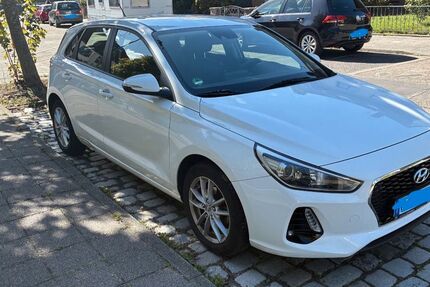 Hyundai i30 78.000 km 11.500 € Karlsruhe 76227