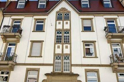 Wunderschöne DG-Altbauwohnung mit Balkon in der Weststadt 3 zimmer