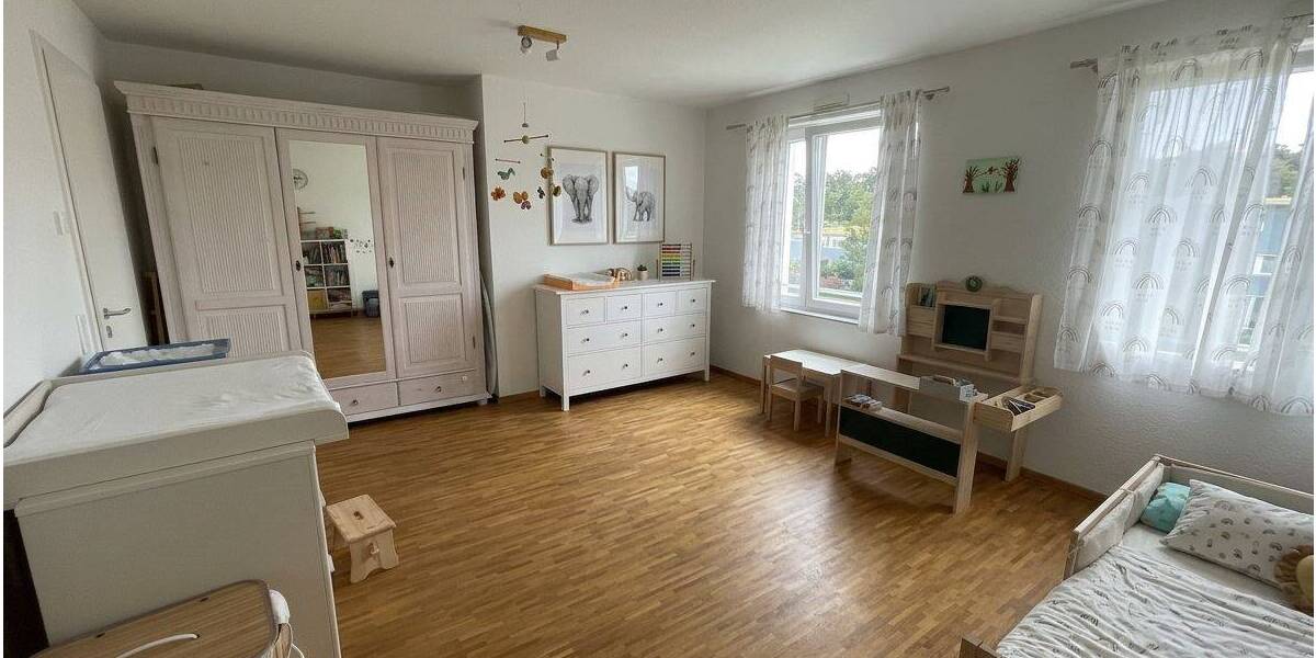 Etagenwohnung Karlsruhe / Neureut Neureut - 4 Zimmer, 144 m&sup2;, 1.720&euro; | Angebot:26916849