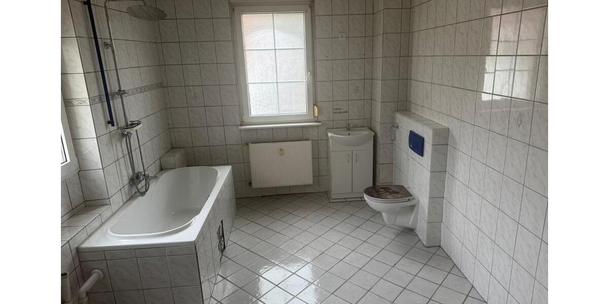 Erdgeschoßwohnung Ubstadt-Weiher Weiher - 1 Zimmer, 65 m&sup2;, 1.200&euro; | Angebot:25285042