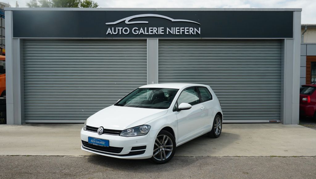 VW Golf 53.400 km 10.490 &euro; Niefern- Öschelbron 75223