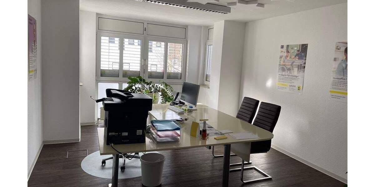 Bürofläche in zentraler Lage, 4-5 separate Büroräume + großer Empfangsbereich etc... 7 zimmer