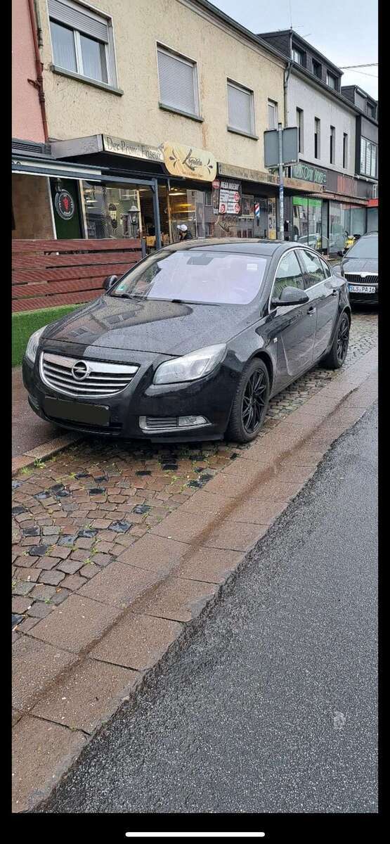 Opel Insignia 157.890 km 3.900 € Karlsruhe 76131