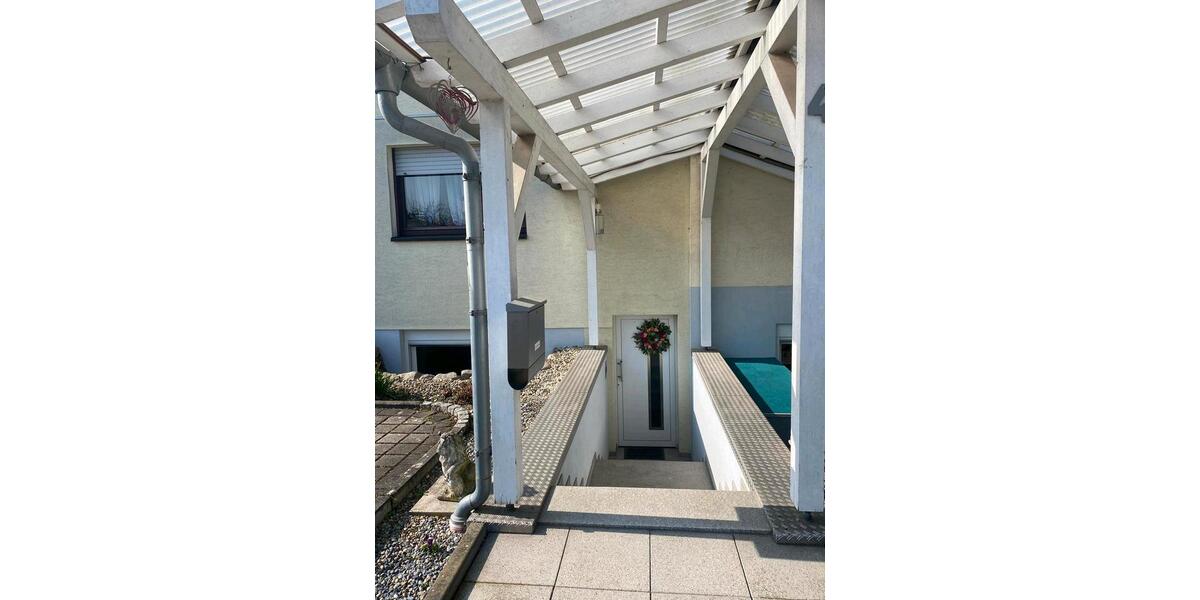 Etagenwohnung Berg (Pfalz) - 4 Zimmer, 120 m&sup2;, 1.500&euro; | Angebot:25546922