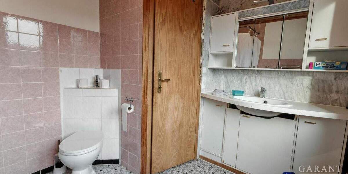 Etagenwohnung Pforzheim Eutingen - 4 Zimmer, 80 m&sup2;, 140.000&euro; | Angebot:24794437