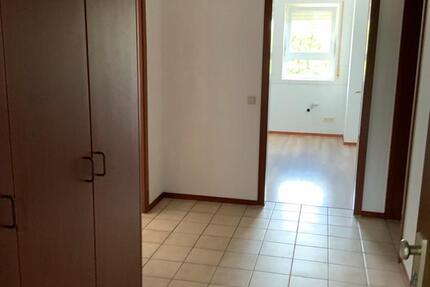 Attraktive 2-Zimmer Wohnung , Balkon, Garage in Landau 2 zimmer