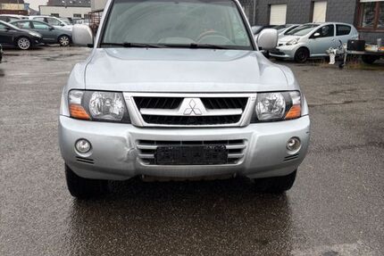 Mitsubishi Pajero 400.000 km 2.999 &euro; Landau 76829