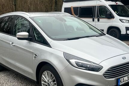 Ford S-Max 171.000 km 9.250 &euro; Karlsruhe 76133