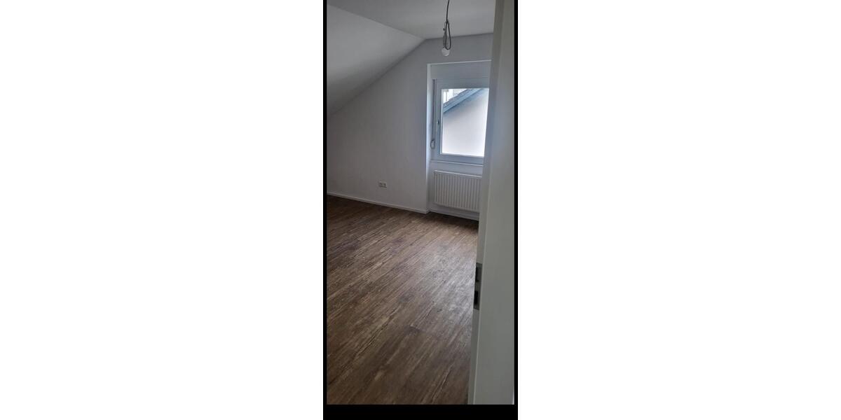 Einfamilienhaus Ettlingen - 4 Zimmer, 180 m&sup2;, 750.000&euro; | Angebot:26924421