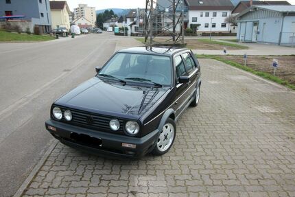 VW Golf 253.500 km 12.499 &euro; Gaggenau 76571