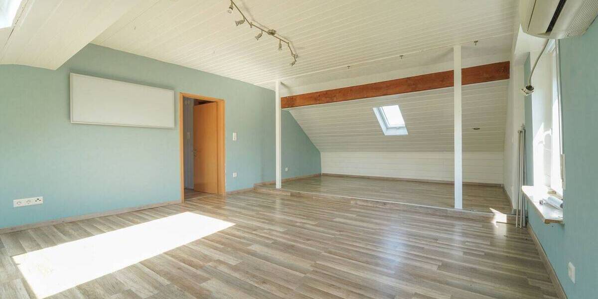 Einfamilienhaus Karlsruhe / Durlach Durlach - 6 Zimmer, 230 m&sup2;, 699.000&euro; | Angebot:26402008