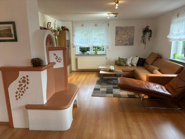 Einfamilienhaus Kieselbronn - 8 Zimmer, 200 m&sup2;, 759.000&euro; | Angebot:27120371