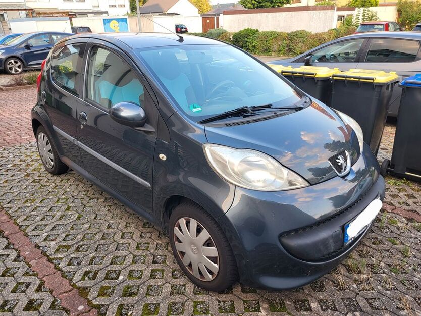 Peugeot 107 128.716 km 1.200 € Knittlingen 75438