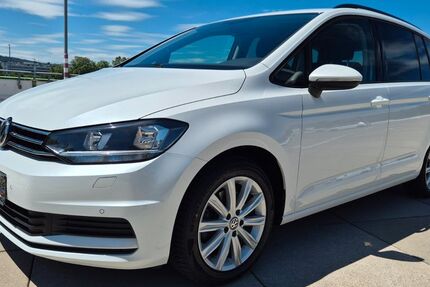 VW Touran 82.100 km 18.800 &euro; Birkenfeld bei Pforzheim 75217