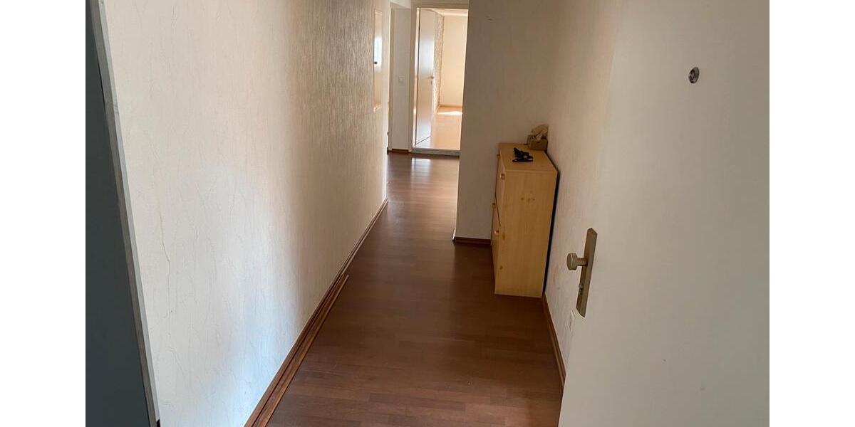 Etagenwohnung Straubenhardt - 4 Zimmer, 85 m&sup2;, 650&euro; | Angebot:26411690