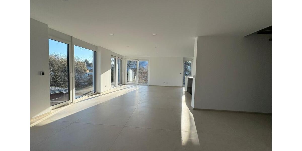 Erstbezug im hochwertigen Neubau mit 2 Balkonen in Rintheim 3.5 zimmer