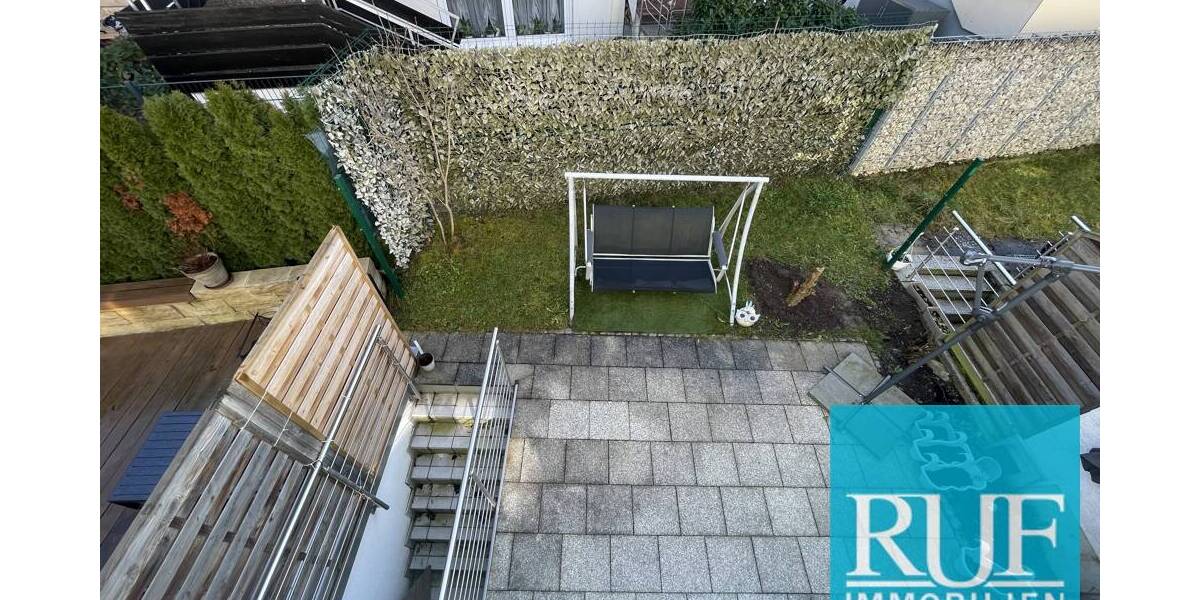 Reihenmittelhaus Pforzheim Eutingen - 4 Zimmer, 110 m&sup2;, 370.000&euro; | Angebot:25997914
