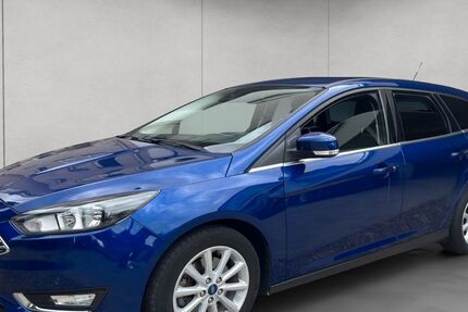 Ford Focus 137.270 km 8.700 € Karlsruhe 76137