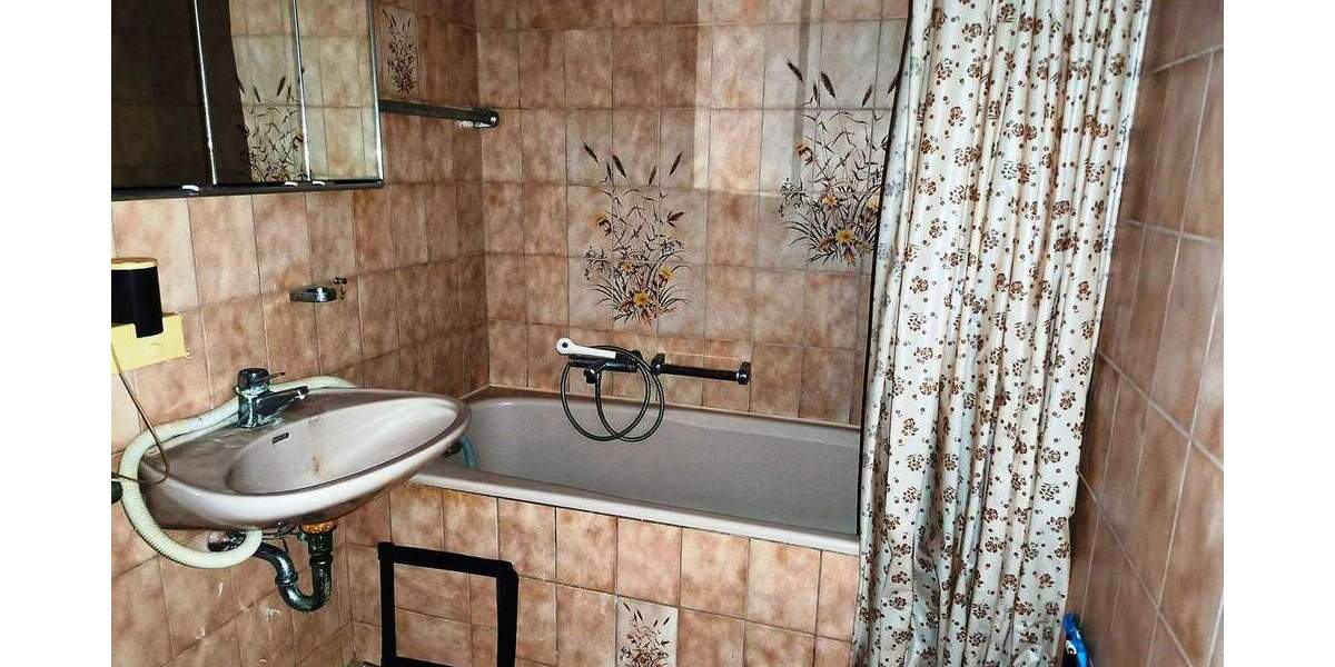 Etagenwohnung Pforzheim Weststadt - 3 Zimmer, 68 m&sup2;, 149.000&euro; | Angebot:25748647