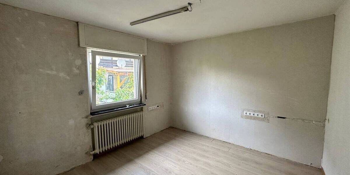 Mehrfamilienhaus, Wohnhaus Bietigheim - 6 Zimmer, 146 m&sup2;, 430.000&euro; | Angebot:26596519