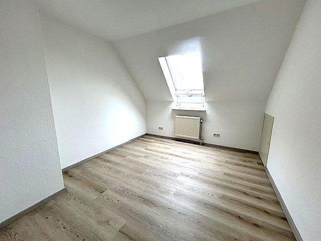 Etagenwohnung Birkenfeld - 4 Zimmer, 110 m&sup2;, 1.100&euro; | Angebot:25668671