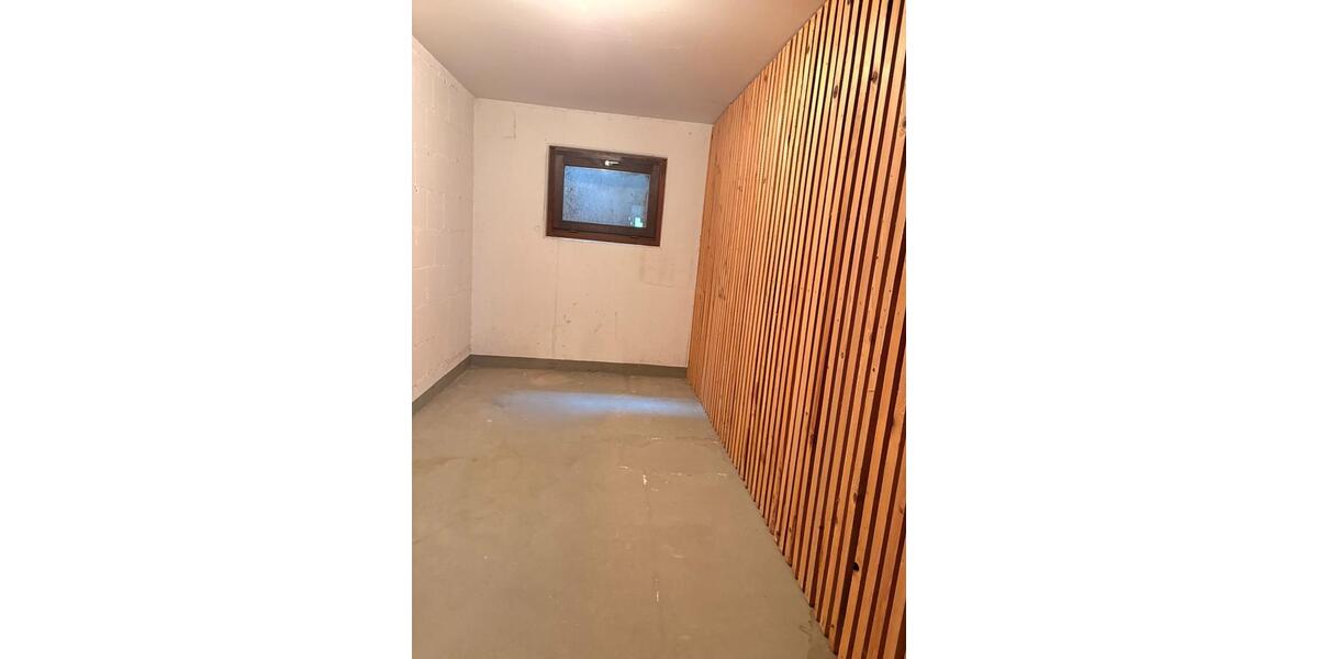 Dachgeschoßwohnung Engelsbrand - 2.5 Zimmer, 55 m&sup2;, 140.000&euro; | Angebot:26914153