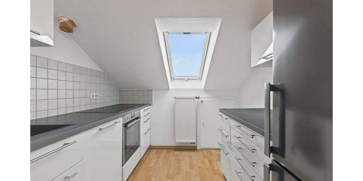 Gemütliche 3-Zimmer-Dachgeschoss Wohnung - Ideal für alle, die es heimelig mögen 3 zimmer