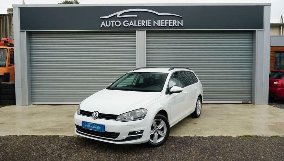 VW Golf 85.600 km 11.890 € Niefern- Öschelbron 75223