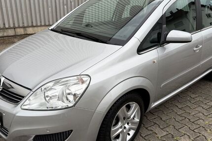 Opel Zafira 42.568 km 7.980 € Gaggenau 76571
