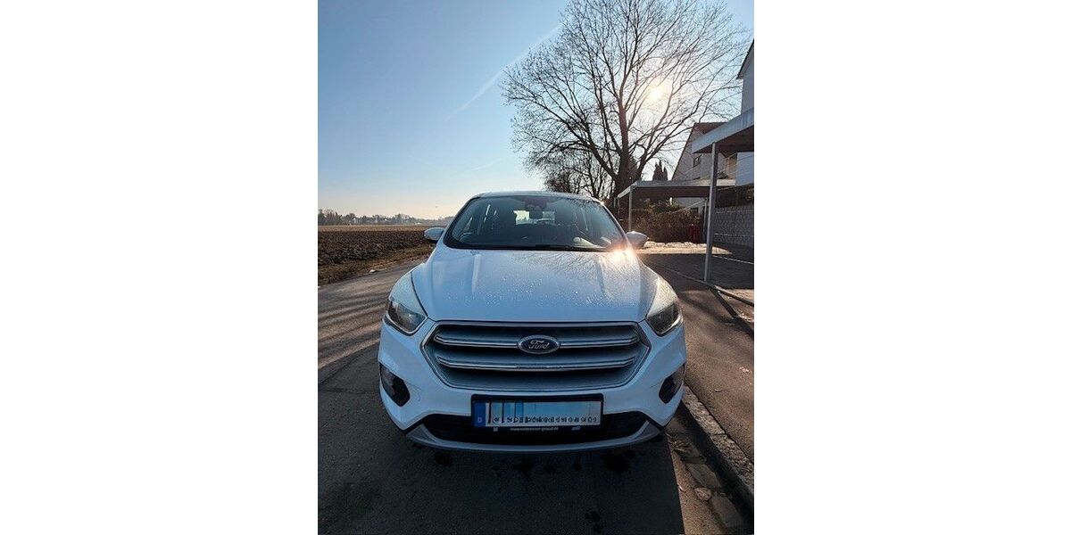 Ford Kuga 119.000 km 8.750 &euro; Pfinztal 76327